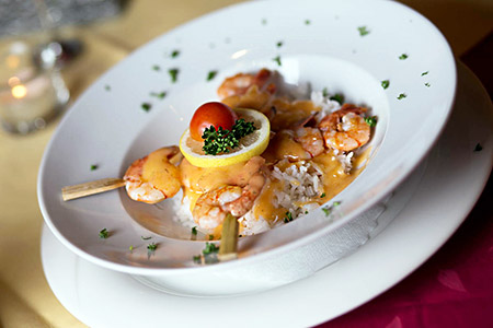 Exquisites 4-Gang-Menü im Wellnesshotel Waldeck, Bayerischer Wald – ein kulinarisches Highlight für jeden Gaumen.