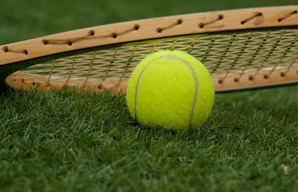 Tennis spielen im Bayerischen Wald, Bodenmais – Aktivurlaub in der Natur.