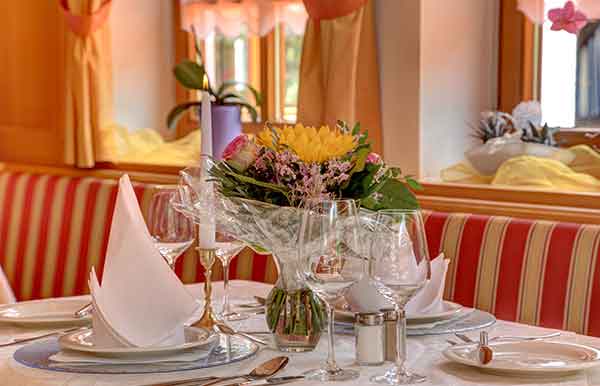 Firmenfeier im Bayerischen Wald – Teamfeier in einer festlichen Atmosphäre.